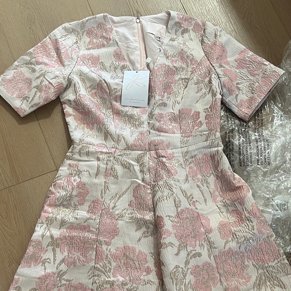 Gal Meets Glam Dresses & Skirts - Lipsy Pink and Cream Floral Jacquard Fit & Flare Dress